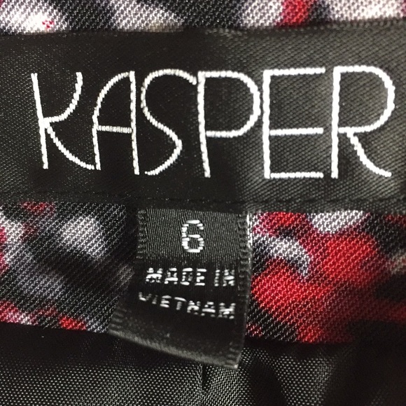 Kasper Open Front  Lightweight Jacket Size. 6 - Picture 6 of 6